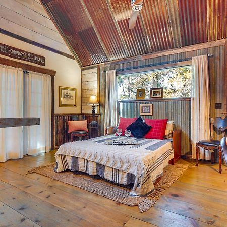 Pet-Friendly Wimberley Cabin With Fire Pit And Hot Tub Esterno foto