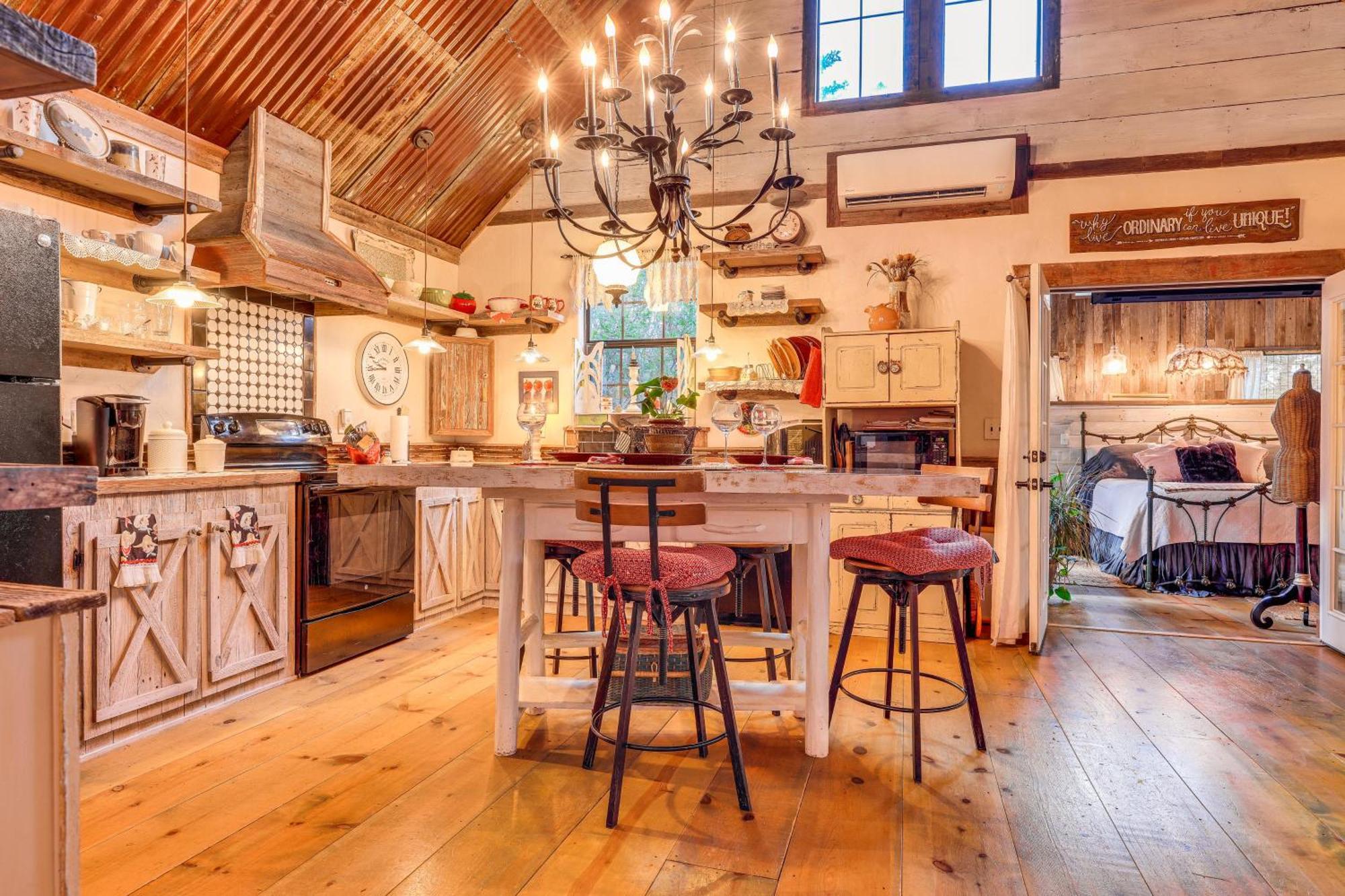 Pet-Friendly Wimberley Cabin With Fire Pit And Hot Tub Esterno foto