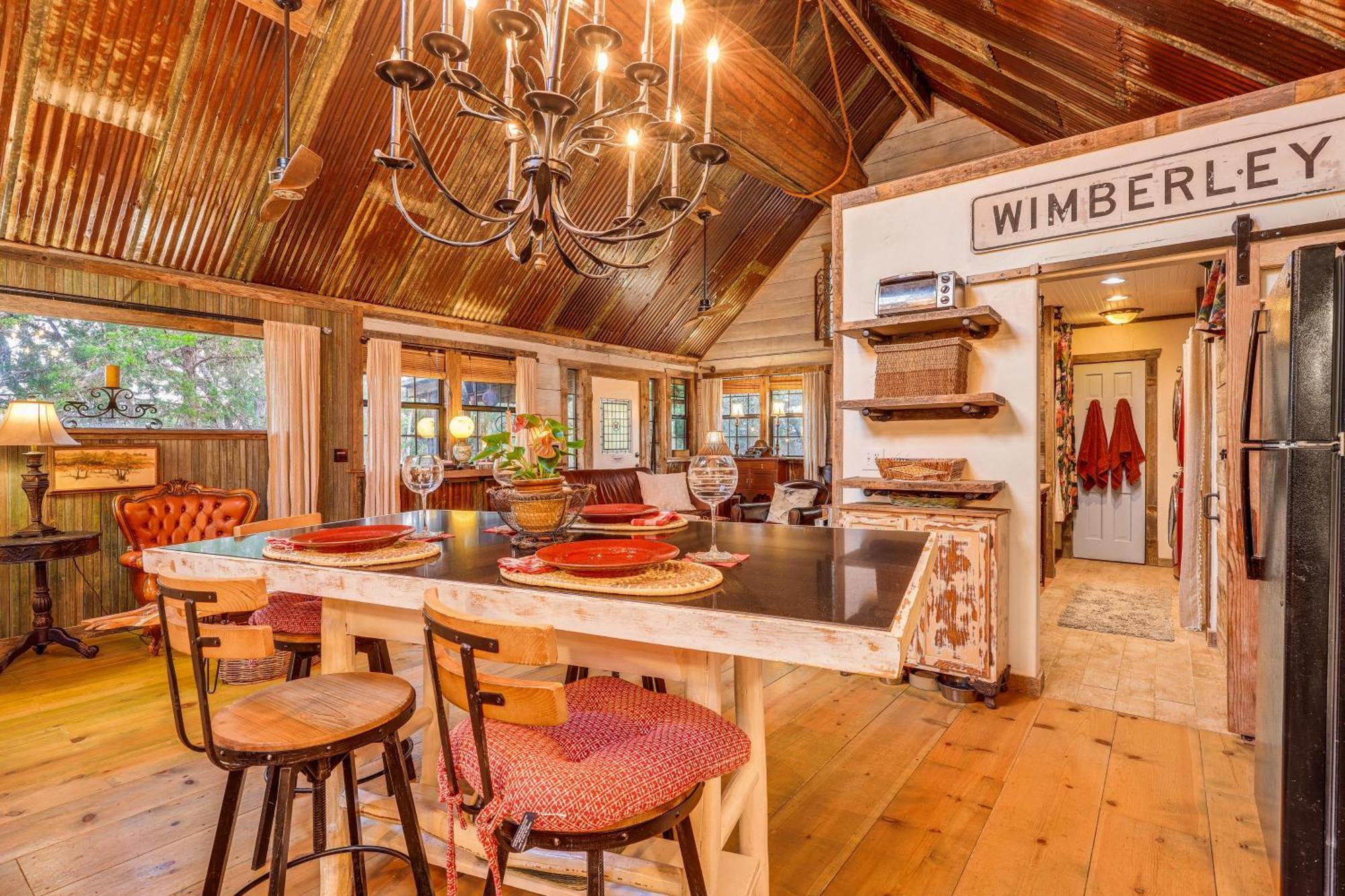 Pet-Friendly Wimberley Cabin With Fire Pit And Hot Tub Esterno foto