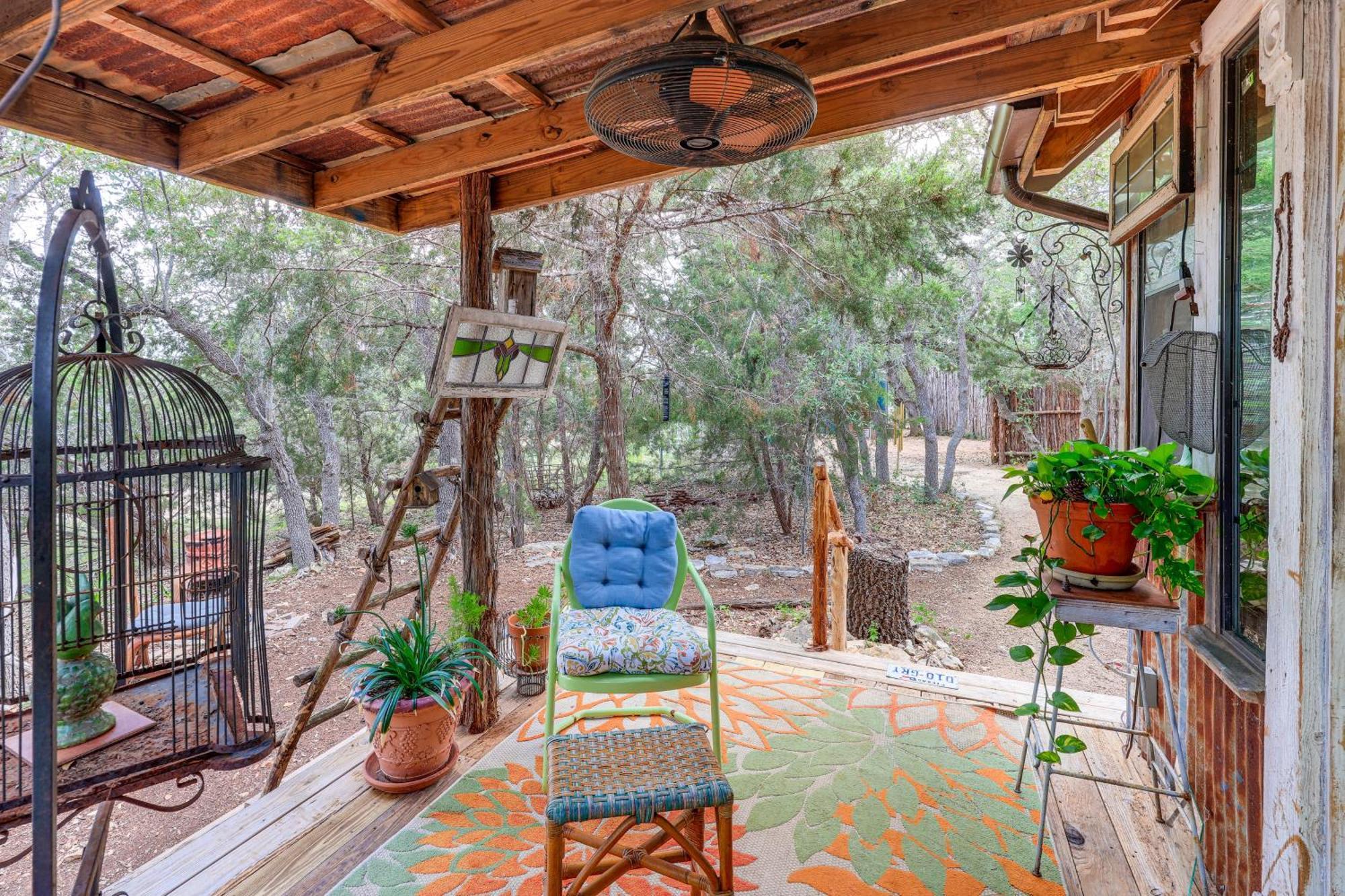 Pet-Friendly Wimberley Cabin With Fire Pit And Hot Tub Esterno foto